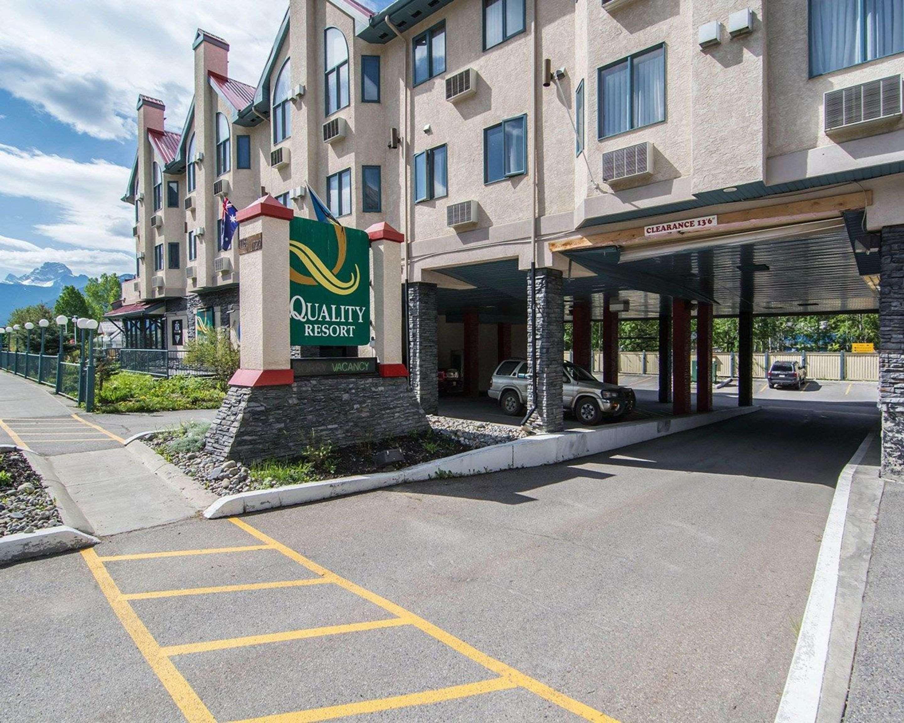 Chateau Canmore Exteriér fotografie